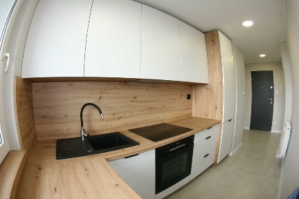 Zygmunta Starego 2 - 49,6m2, 2 pokoje. Po remoncie i bez prowizji!