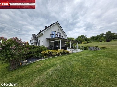 Dom z Malowniczmi widokami