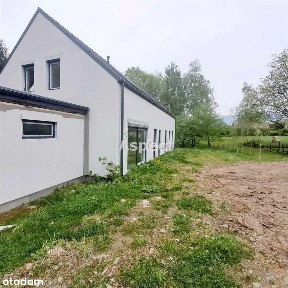 Nowoczesna stodoła z basenem w górach