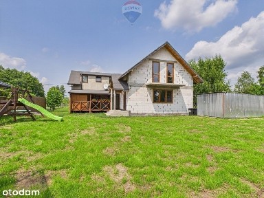 Dom w stanie surowym zamkniętym