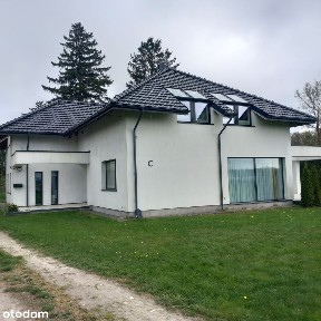 Nowy duży wyposażony dom 5 km od morza