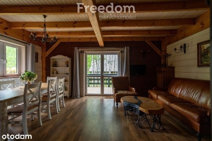 Wyjątkowy dom nad jeziorem Dąbrowa Wielka, Samin