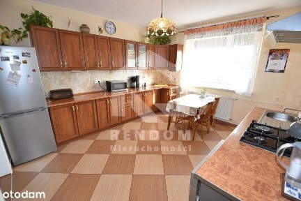 Dom w sielskiej okolicy