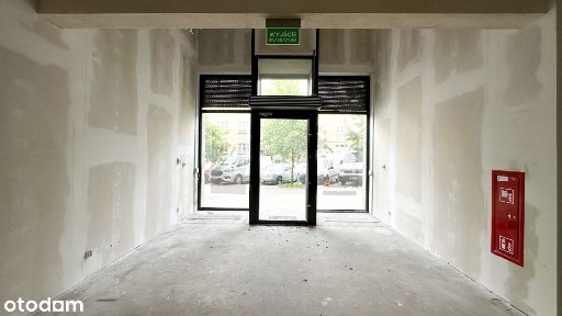 Duży lokal, z ogromnym potencjałem, blisko centrum