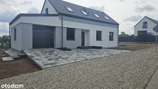 Dom z poddaszem WŁADYSŁAWÓW