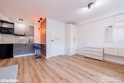 WYREMONTOWANA kawalerka przy SAMYM RYNKU! nowość!
