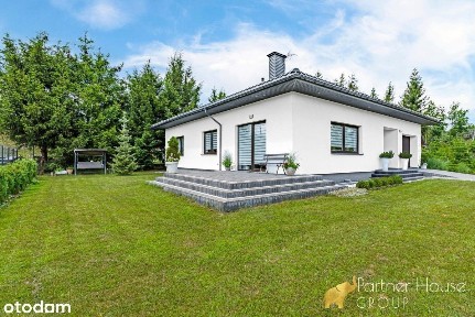 Wygodny parterowy dom z tarasem i dużą działką