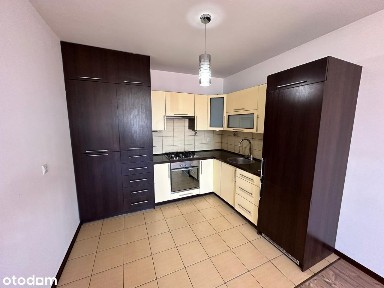 Mieszkanie do wynajęcia - Balkon - 1 piętro - Englerta