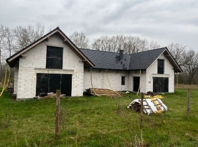 Bliźniak na sprzedaż 141,7m2 + garaż 17,2m2, działka 1180m2 i 800m2