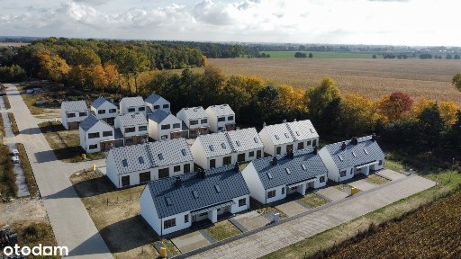 DOM Z GARAŻEM