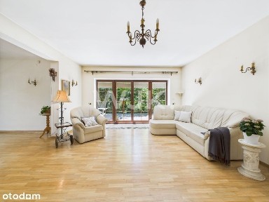 300m2, działka 1160m2, 7 pokoi, dom wolnostojący