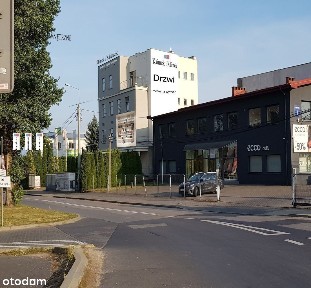 Atrakcyjny budynek sklep-biuro- magazyn 1400m² z parkingiem i klimat