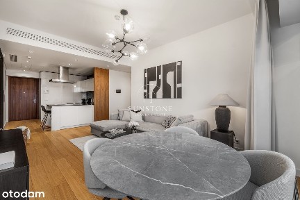 Złota 44 - luksusowy apartament z widokiem na panoramę Warszawy