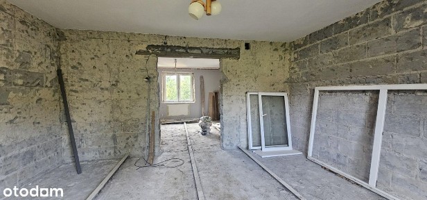 Dom z ogromnym potencjałem,9km od miasta, zielona kraina