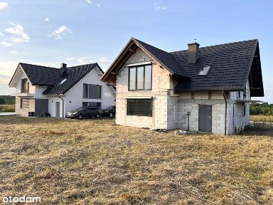 Dom wolnostojący o pow. 160 m2 z pięknym Widokiem.