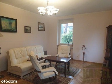 Przystosowane dla osoby niepełnosprawnej; z tarasem i ogrodem