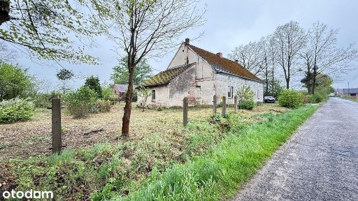 Dom w Gorzowie Śląskim z magazynem