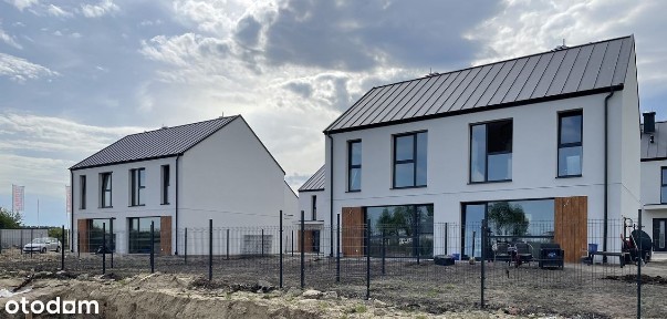 Domy z ogrodami/ miejsce postojowe/ strych/ kominek/ Gowino / 77,80 m²