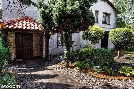 Duży DOM wolnostojący z dużą działką, tarasami i garażem
