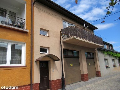 Okazja / Dom 150 uż. m2/+mieszkanie/2 garaże/widok na zamek /2002r