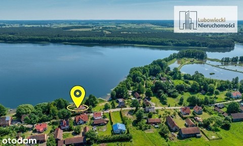 Dom z linią brzegową Jeziora Małszewskiego. Mazury