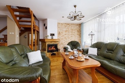 Dom szeregowy z lokalem usługowym w Reszlu