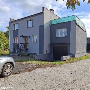 Sprzedam duży dom wraz z zabudowaniami na działce 40 arowej.