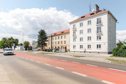 Sprzedam mieszkanie ZAMOŚĆ - do własnej aranżacji