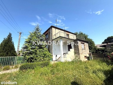 Dom z budynkami gospodarczymi - Wodziczna