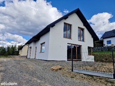 Dom w górach z pięknym widokiem