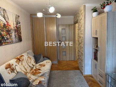 Kawalerka na Piaskach, dobra lokalizacja.