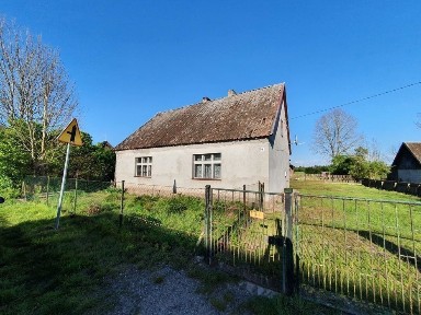 Dom z budynkiem gospodarczym