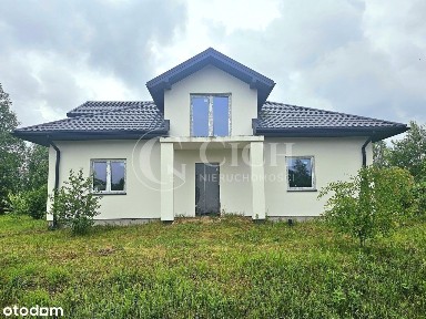 Dom w Ostrowach Tuszowskich w pow. kolbuszowskim.