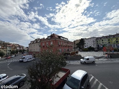 71 m2 słońca i możliwości - mieszkanie z potencjałem w sercu Sobótki