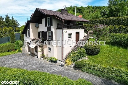 Dolinki krakowskie** dom 150m* działka 27,6 ara