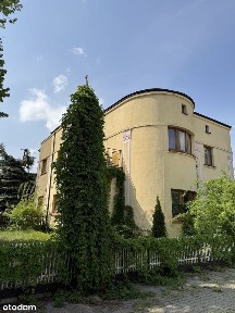 Dom (140 + 80 m²), dwa niezależne lokale, gotowe do zamieszkania.