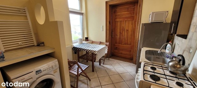 | 2 pokoje | piwnica | 6298 zł mkw