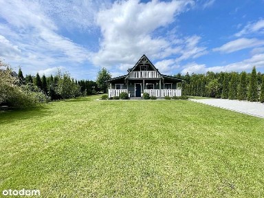 Zadbany dom całoroczny nad jeziorem, Zobacz film