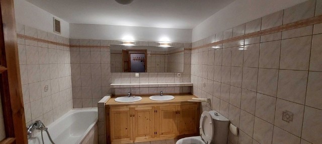 Dom dla 17 osób lub więcej (33). Fvat KWATERY