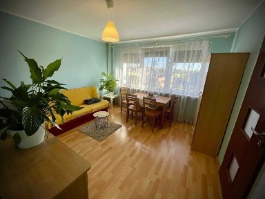 Julianowska 9 - Duża kawalerka w bloku, parking