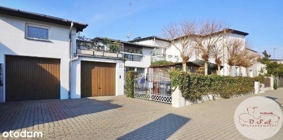 Nowa Cena! Dom z 4 mieszkaniami centrum!