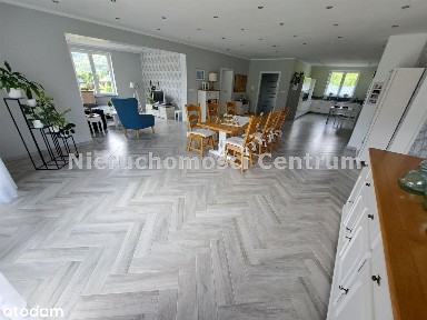 DOM W OTOCZENIU GÓR