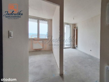 2-pokojowe mieszkanie w wysokim apartamentowcu