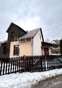 Połowa domu z ogrodem i potencjałem na wiele niezależnych pokoi