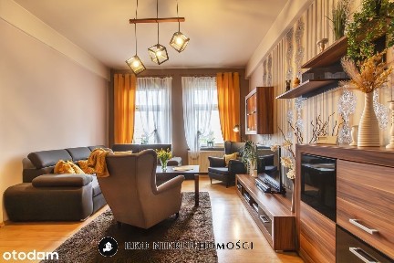 Dwupoziomowe mieszkanie, 105m2 do zamieszkania w centrum Żar