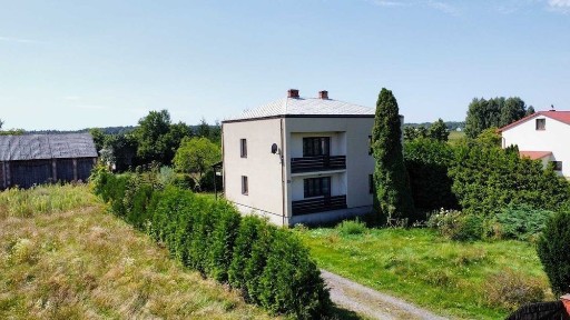 Siedlisko w Parafiance - 2ha z domem i budynkami gosp., przy lesie