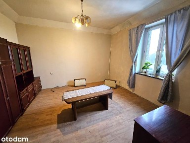 Przestronna Kawalerka w centrum Pszowa