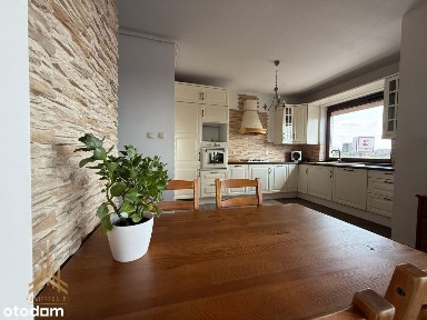 Batalionów Chłopskich/Lazurowa-> 2 poziomy + garaż