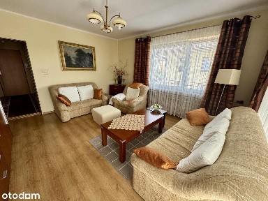 Mieszkanie z ogródkiem, balkonem i garażem Staszów