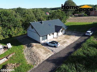 Jednorodzinny dom wolnostojący z działką 8 Ar.